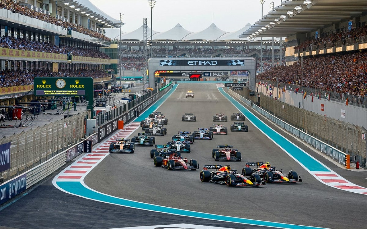 Formula 1 Etihad Airways Abu Dhabi Grand Prix 2025 - Photo 1 of 8